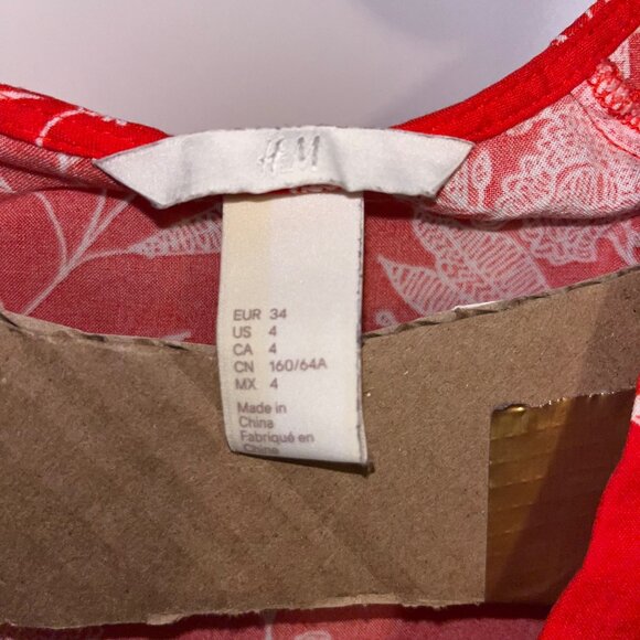 H&M Red Floral Print Romper With V-Neck & Long Sleeves - Picture 2 of 8